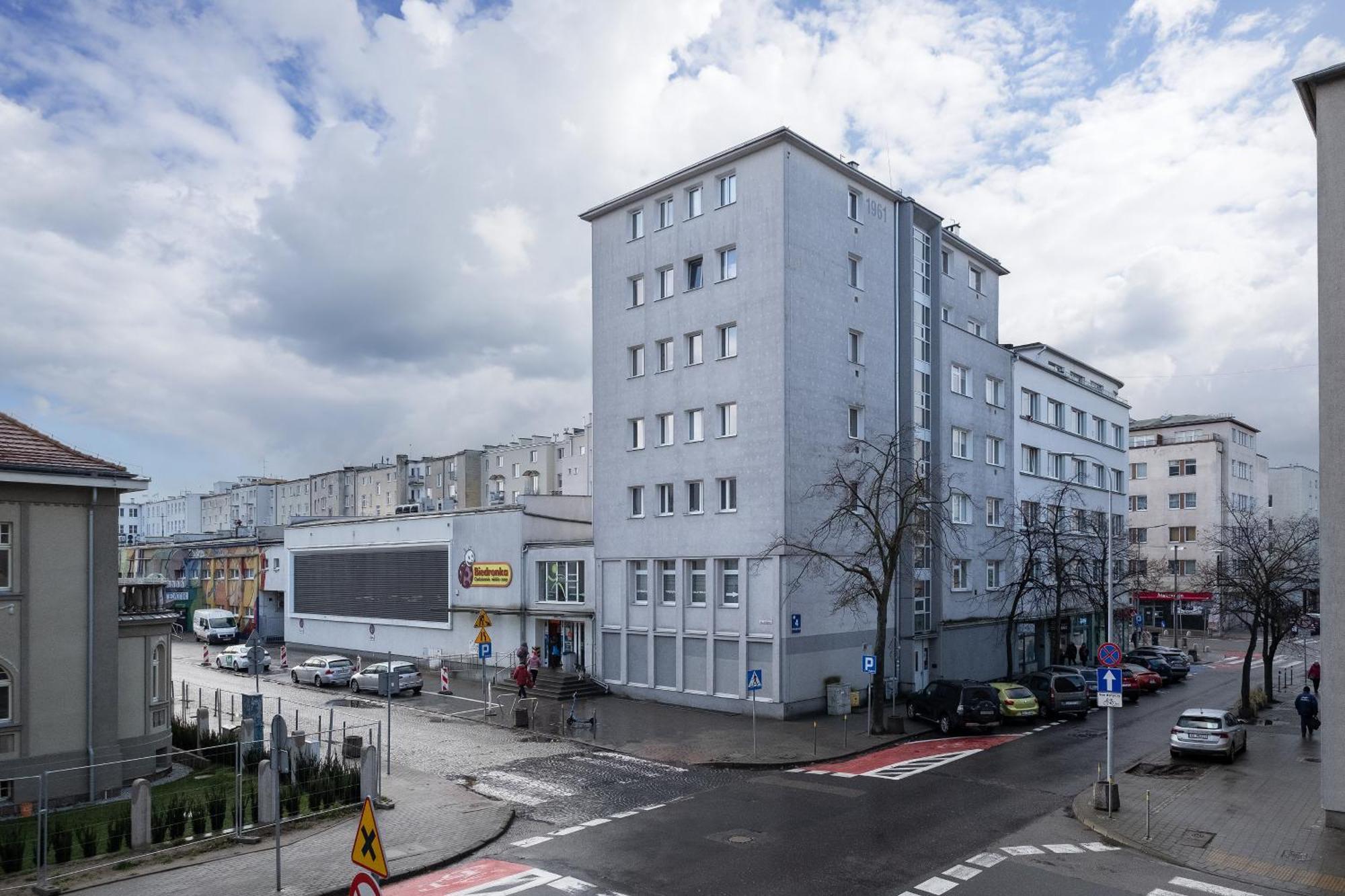 23 Gdynia Centrum - Apartament Mieszkanie Dla 8Os Bagian luar foto
